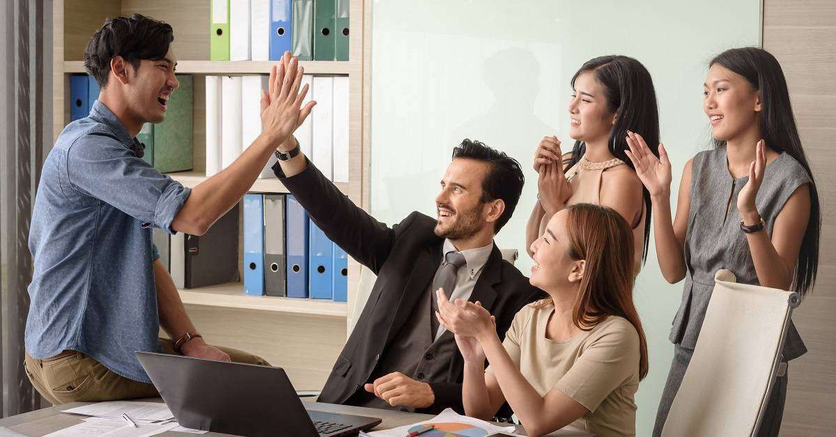 9 Techniques Any Leader Can Use to Show Employees Appreciation